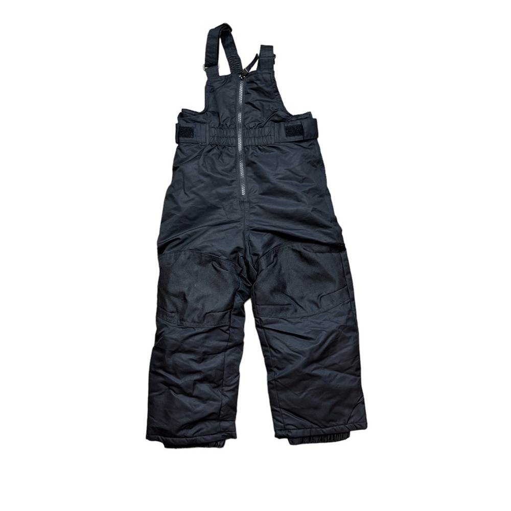 ⭐️ Cat & jack snowbib.  Size 3T.  Black.